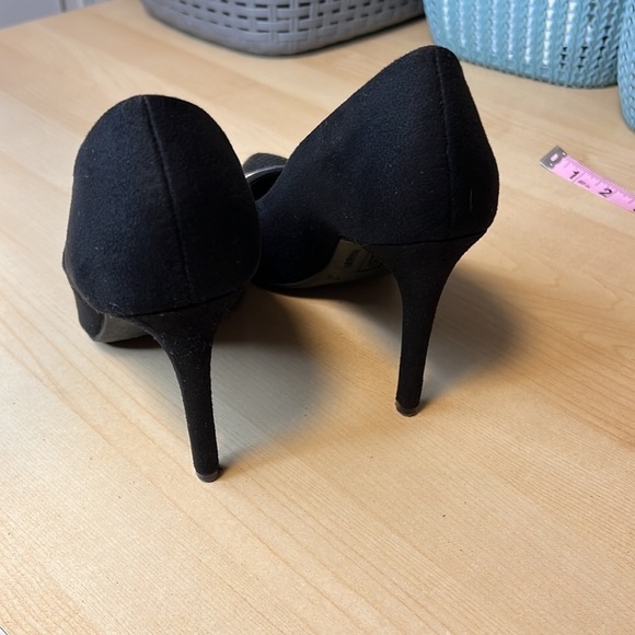 CHRISTIAN SIRIANO black faux suede heels size 7.5 - Picture 4 of 9